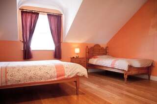 Отели типа «постель и завтрак» Slieve League Lodge Carrick Трехместный номер с собственной ванной комнатой-4